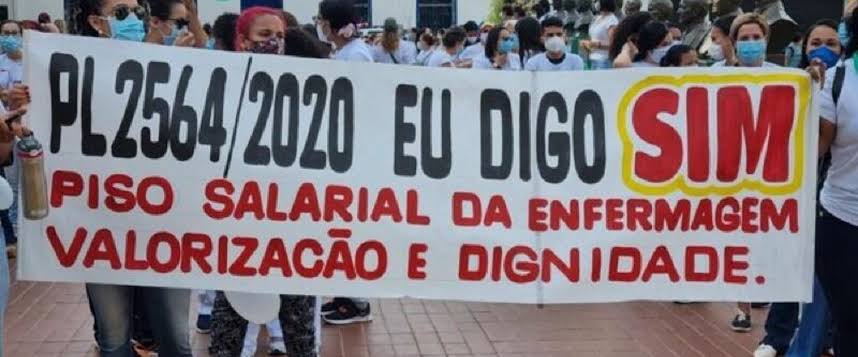 Enfermeiras e Técnicas de enfermagem lutam por Direitos