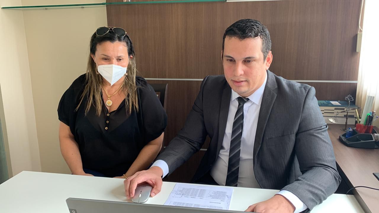 ​SINDMUB participando de audiências com diversos professores majorando retroativo de mudança de nível.