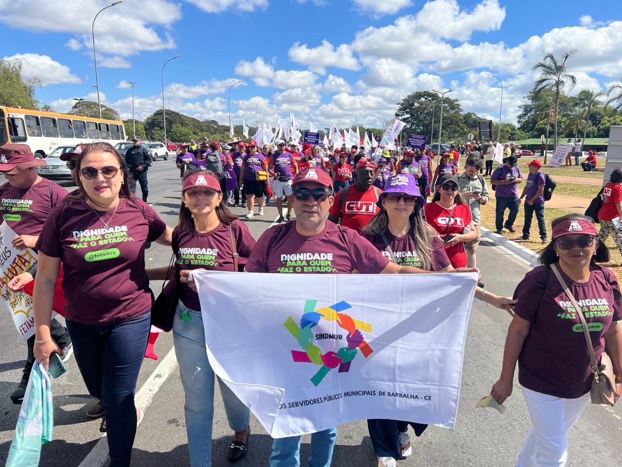 SINDMUB participa de Marcha dos Trabalhadores em Brasília por Democracia, Justiça e Direitos.