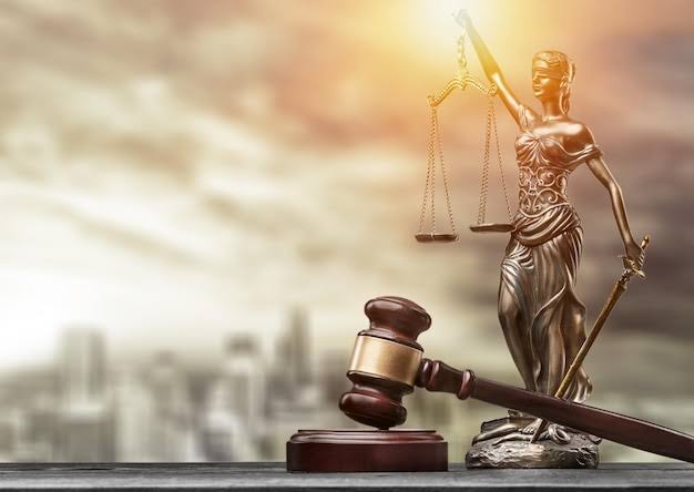 Magistrada, suspende ato de remoção de professor