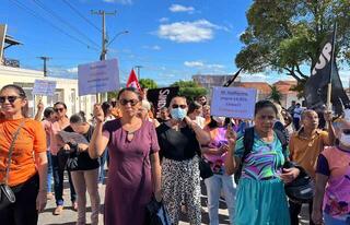 PROFESSORES CUMPREM MAIS UM DIA DE MOBILIZAÇÃO